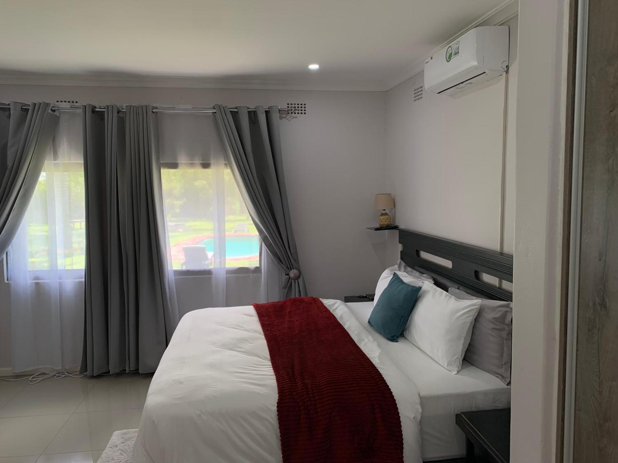 Summerfields & Gardens Lodge Kitwe エクステリア 写真